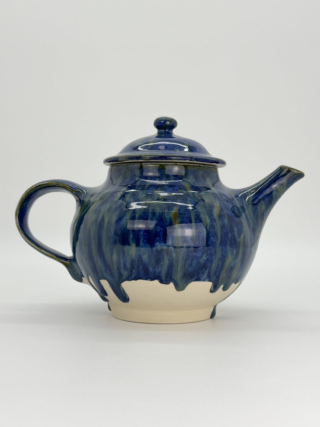 Running Waters Teapot
