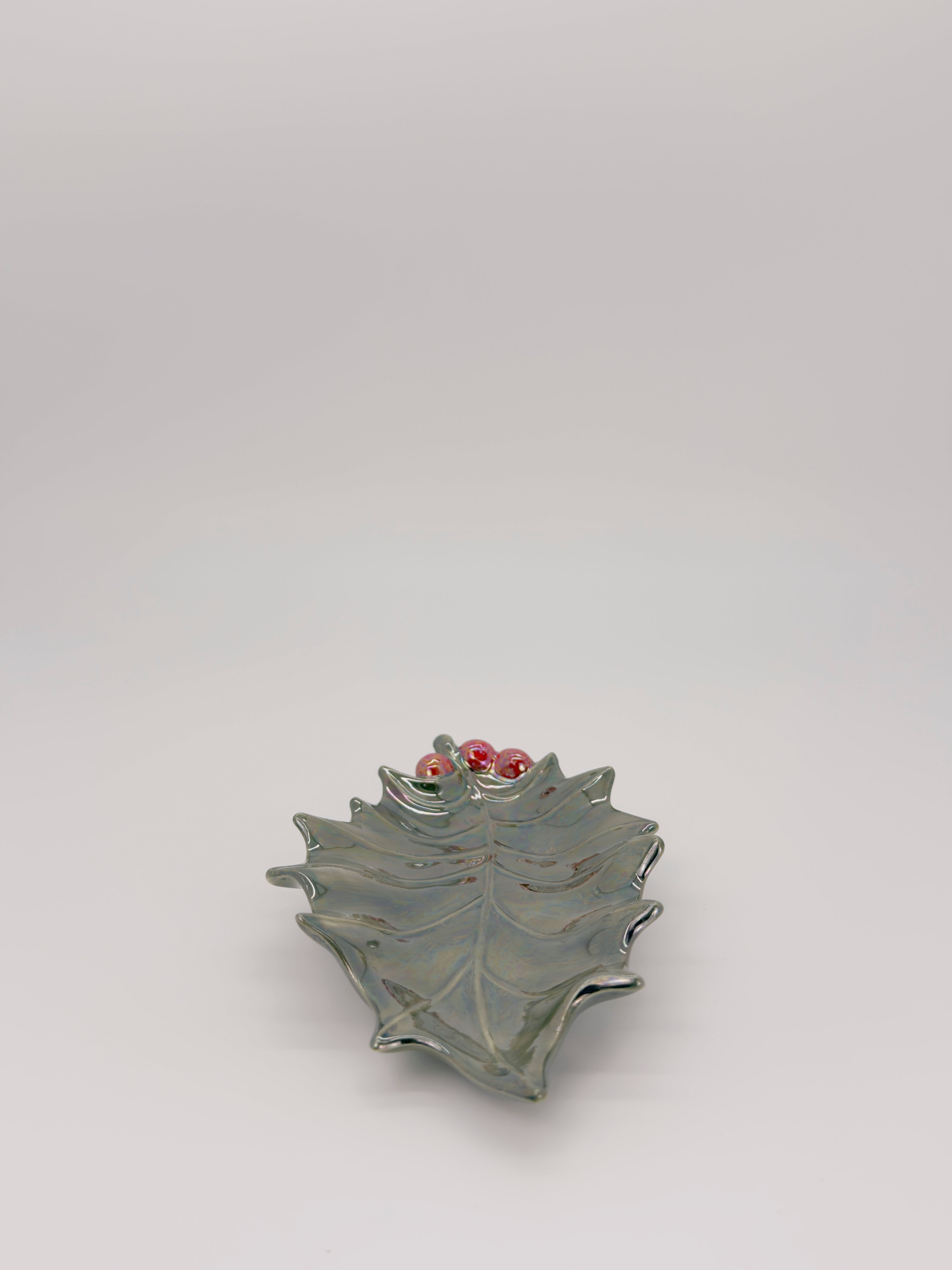 *Holly Leaf Dish