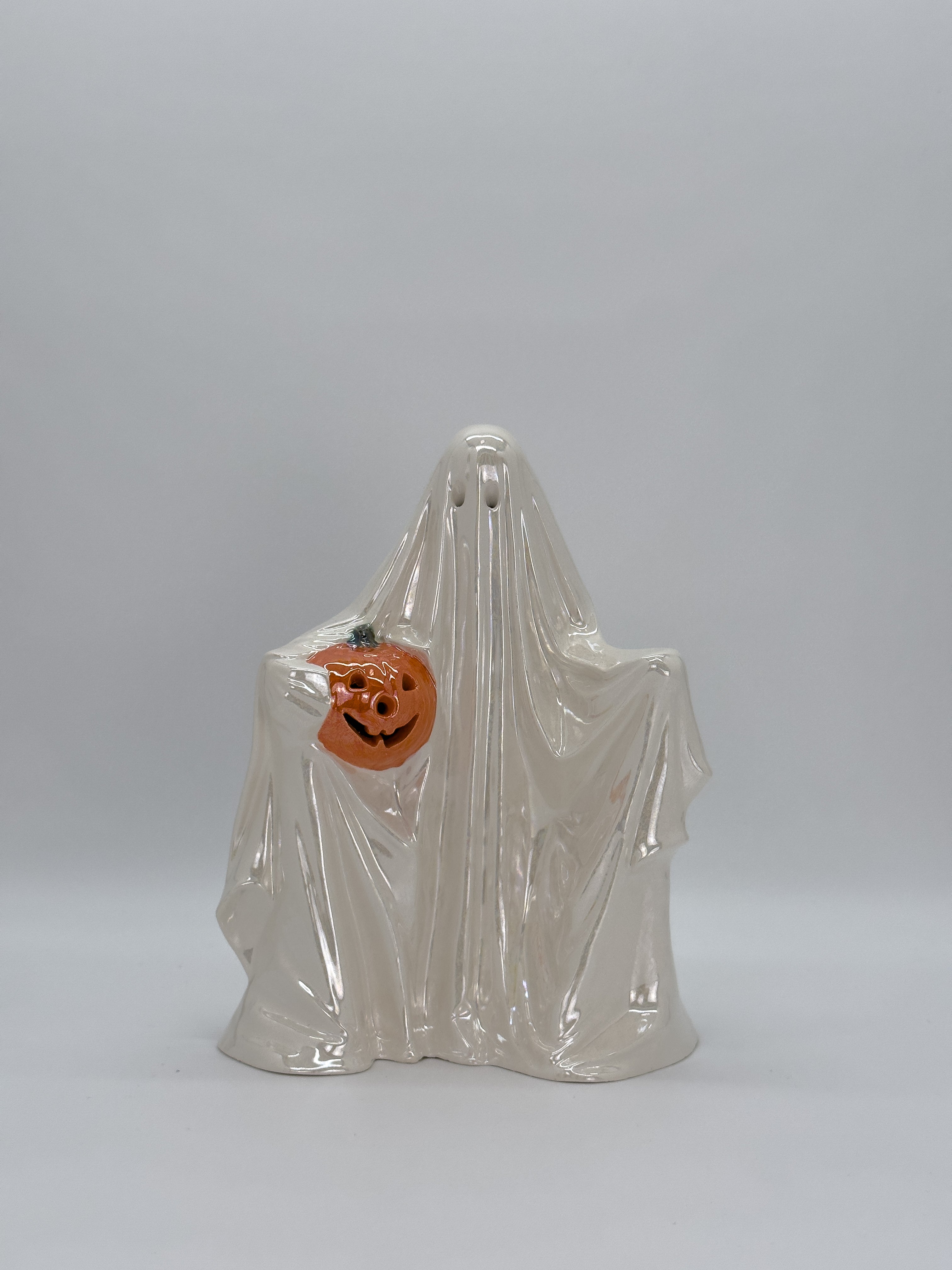 Sammy the Ghost (White Lustre)